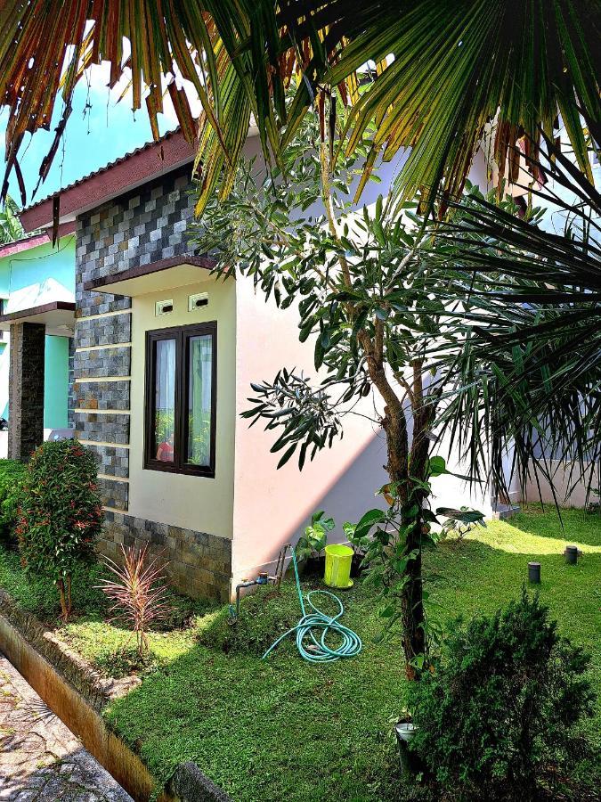 Villa Petit Tour Batu  Buitenkant foto