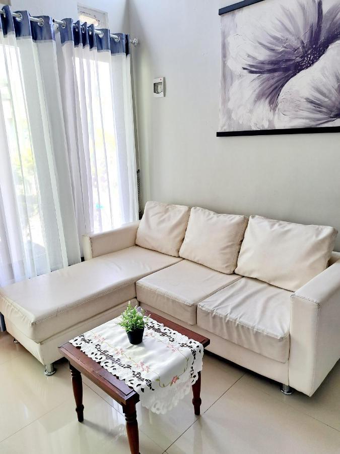 Villa Petit Tour Batu  Buitenkant foto